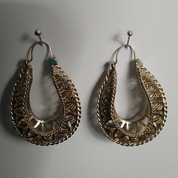 Earrings - Picture 3 of 3